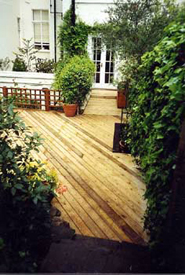 Putnet Decking Design London