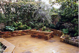 Patios Luton